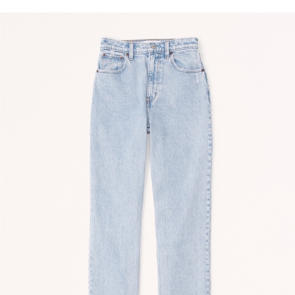 Ultra High Rise 90s Slim Straight Jean